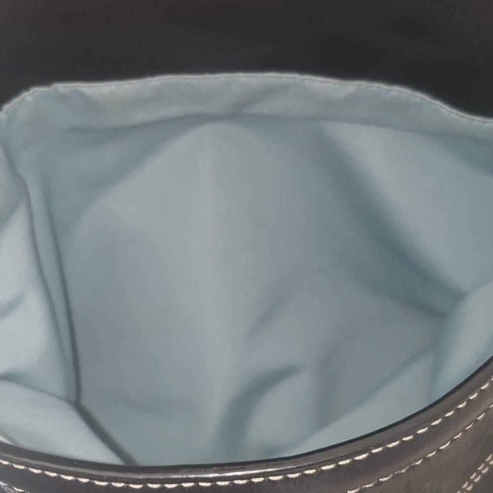 Coach Purse - Picture 4 of 6
